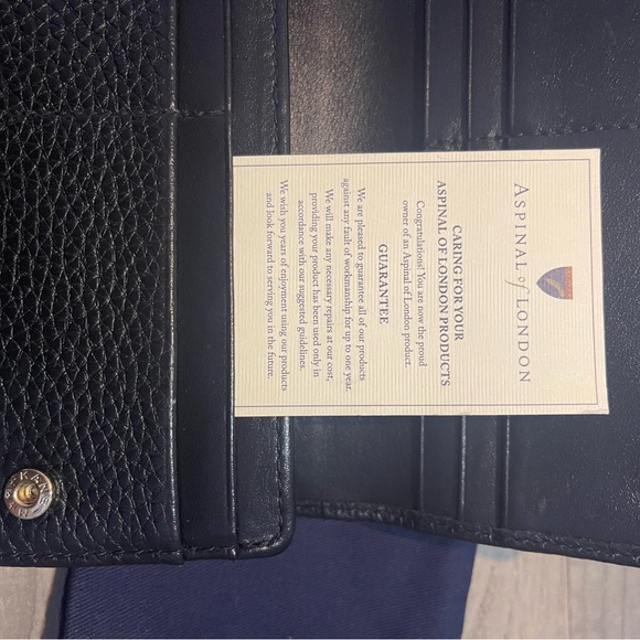 Aspinal of London walllet - Picture 7 of 9